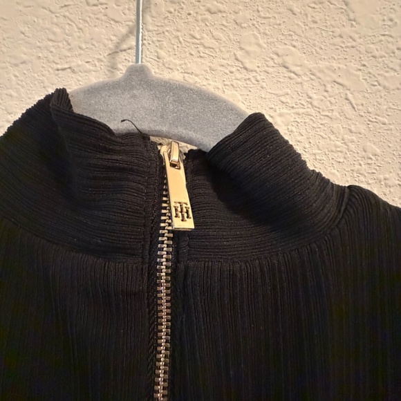 Tommy Hilfiger Sophisticated Sleeveless Ribbed Gold Zipper Dress, Sz 4, NWT - Picture 8 of 10